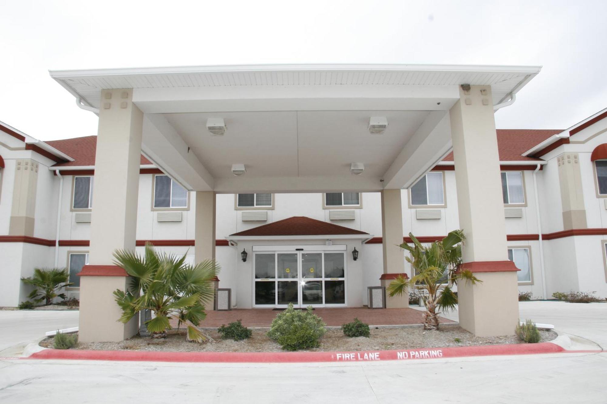 Budget Host Inn And Suites Cameron Eksteriør billede