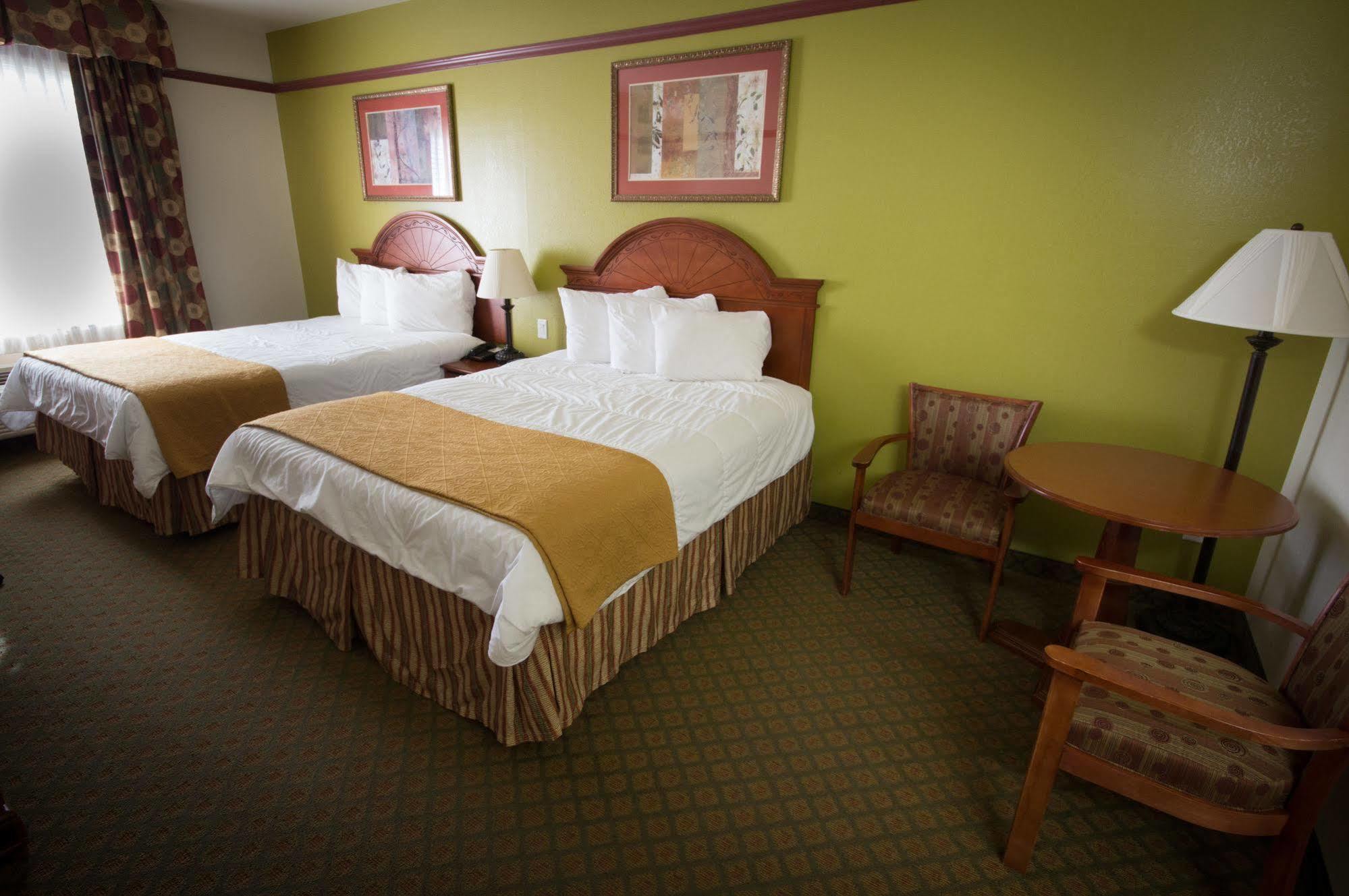 Budget Host Inn And Suites Cameron Eksteriør billede