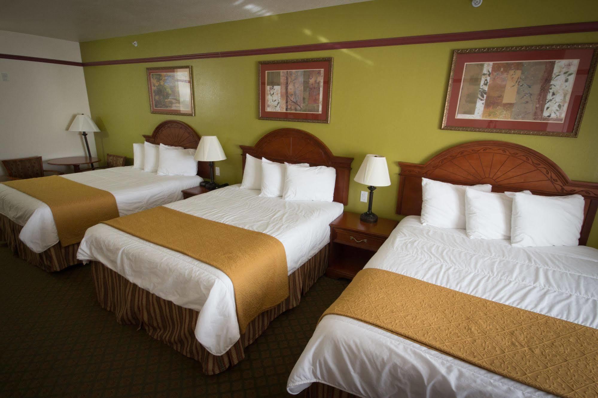 Budget Host Inn And Suites Cameron Eksteriør billede