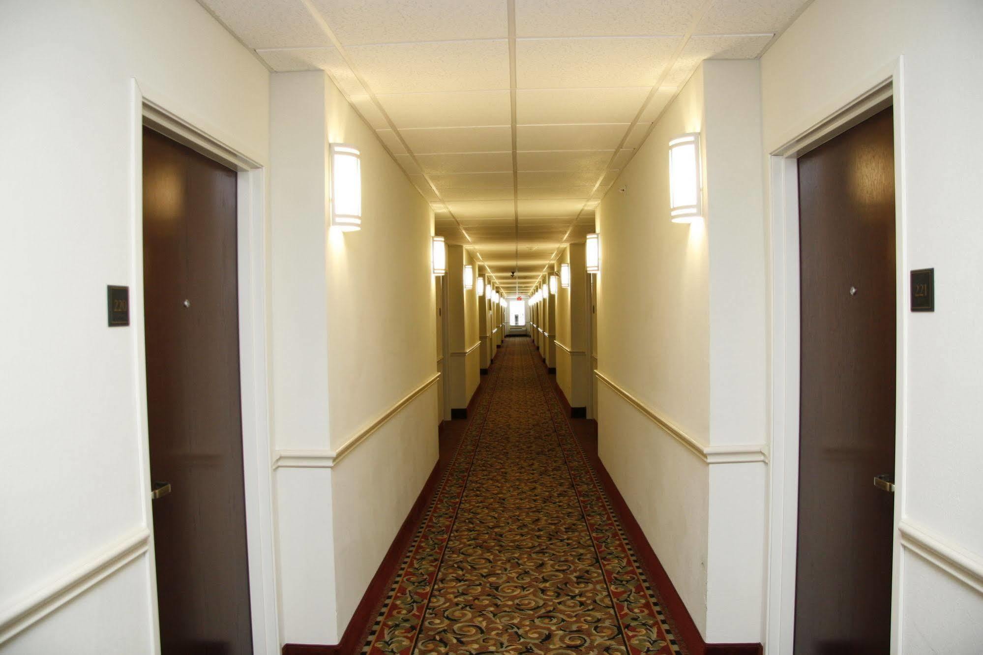 Budget Host Inn And Suites Cameron Eksteriør billede